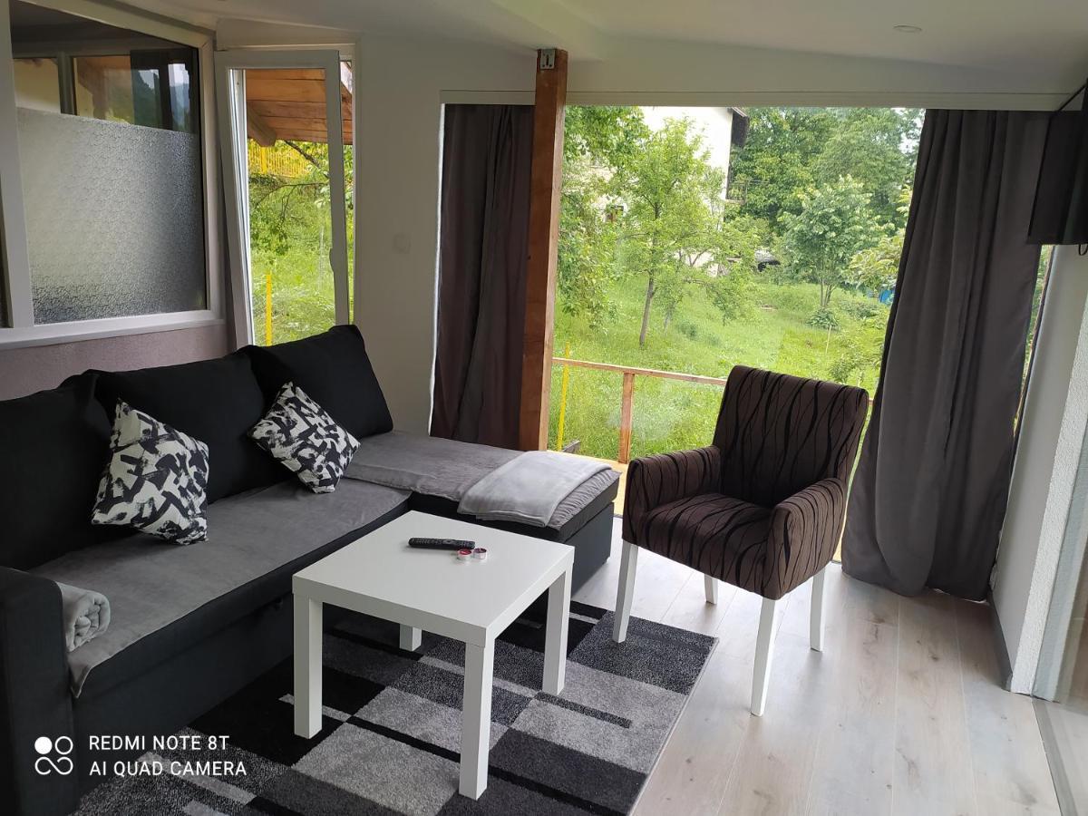 Lenilenii Bungalows Jajce Extérieur photo